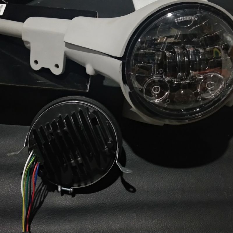 Giá Đỡ Đèn Pha Led Phản Quang Cho Xe Vespa New Px