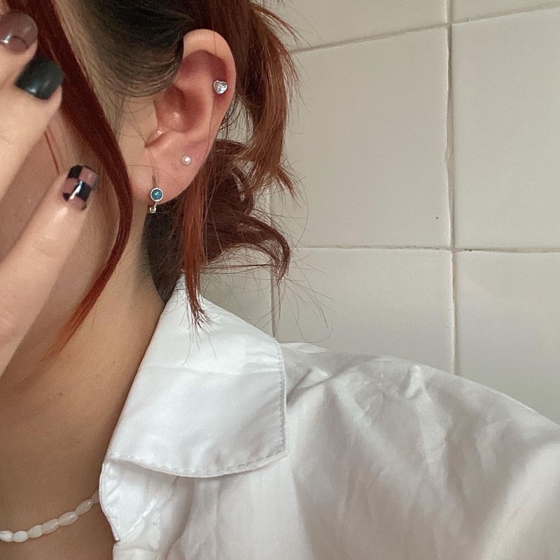 🇰🇷𝐯𝐞𝐥𝐯𝐞𝐭𝐩𝐢𝐧𝐤.𝐚𝐜𝐜 | Khuyên tai bạc 925 một chạm màu nhũ