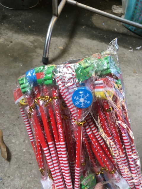 Bút chì noel
