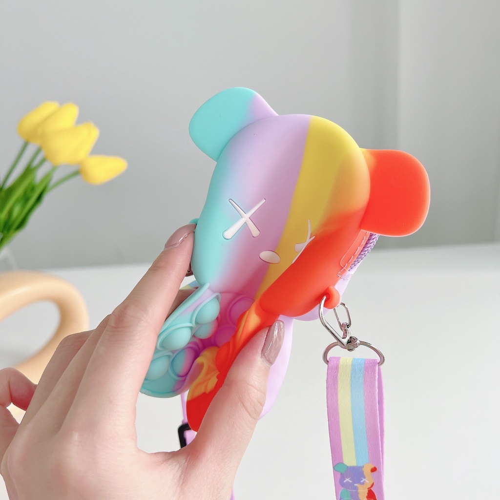 Túi xách đeo chéo silicon gấu bear rick, bong bóng pop-it giảm căng thẳng thời trang 2023