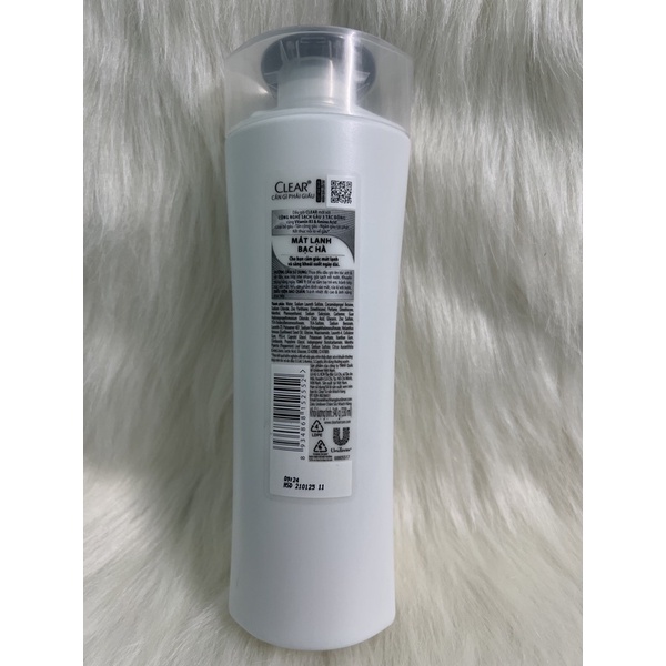 DẦU GỘI CLEAR MÁT LẠNH BẠC HÀ (370G)