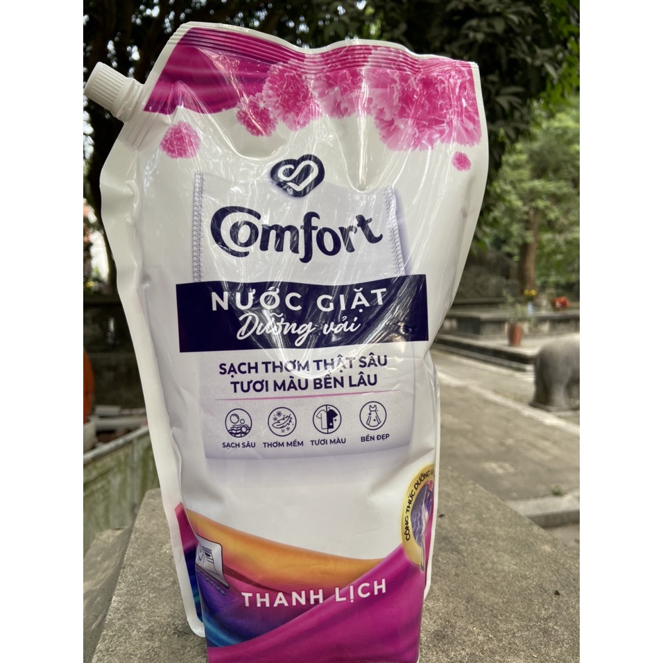Nước giặt chống lão hóa vải Comfort hương Thanh Lịch túi 2,2KG