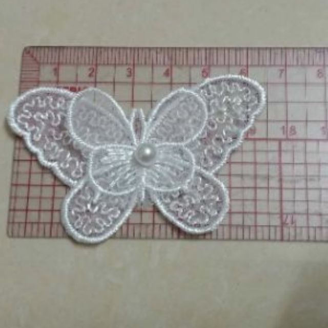 Bướm Ren 3D Màu Trắng - Bướm Ren Trang Trí Áo Váy | BigBuy360 - bigbuy360.vn