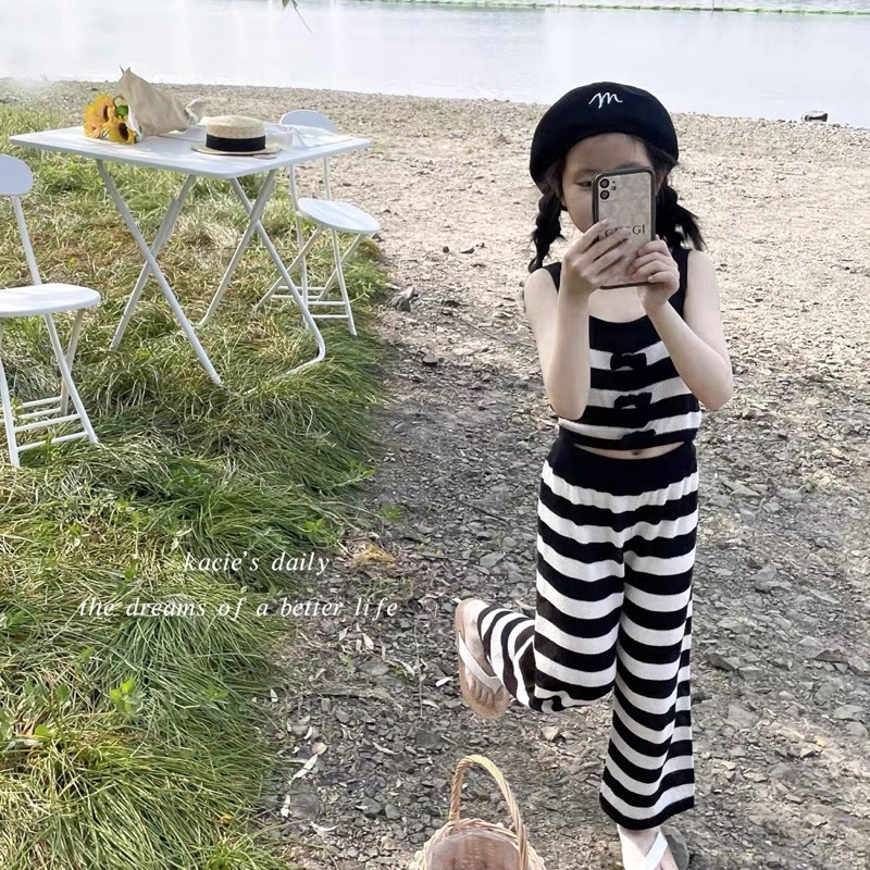 Bộ sọc ngang 3 nơ quần sớ cho bé gái