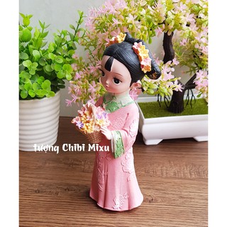 Tượng chibi thiếu nữ ôm giỏ hoa cổ trang 3 D