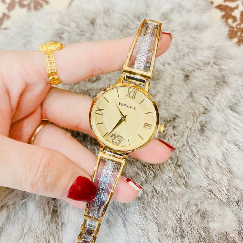 Đồng hồ nữ Versace dáng lắc tay, hàng full box, thẻ bảo hành 12 tháng- Dongho.versace