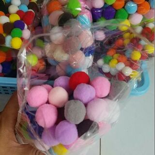 50c Pom pom