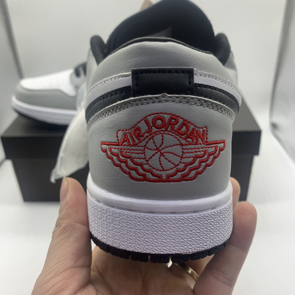 [ KELLY SNEAKERS ] Jordan 1 Low SmokeGrey v2 Ảnh thật + Hàng Sẵn ) | BigBuy360 - bigbuy360.vn