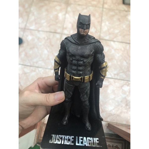 mô hình tượng batman justice league đã custom