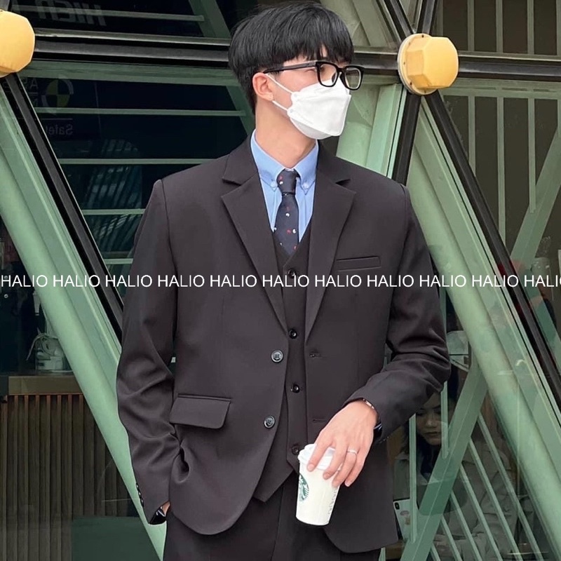 Áo Vest nam đen cổ bẻ ve, 2 khuy, dáng thoải mái, trẻ trung, lịch lãm - HALIOMAN