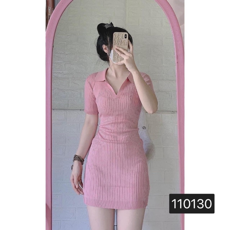 Đầm body thun gân cổ bẻ xẻ V