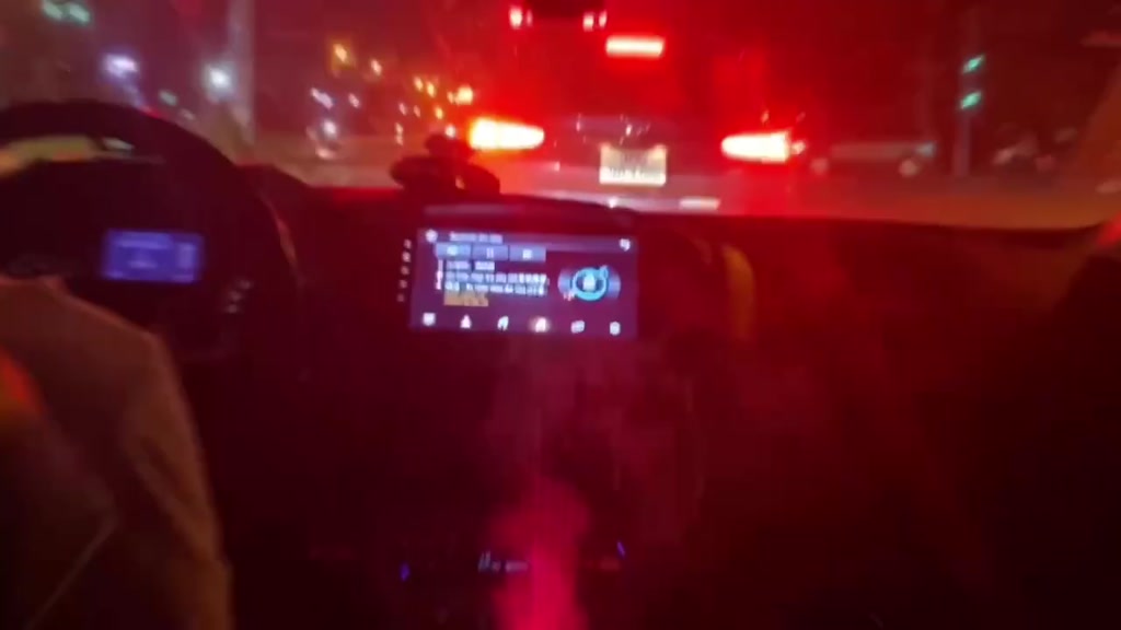 Máy Khuếch Tán Tinh Dầu Ô Tô Tự Động Thông Minh Kèm Đèn Led, Khử Mùi Hôi Xe Hơi Chuyên Dụng Cho Ô Tô và Gia Đình | BigBuy360 - bigbuy360.vn