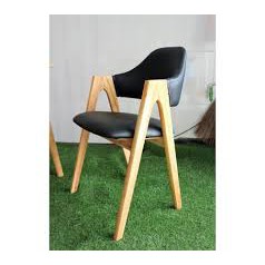 Ghế gỗ bọc nệm chữ A