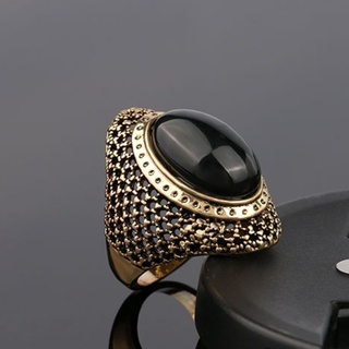 Nhẫn Chạm Khắc Hình Oval Phong Cách Cổ Điển