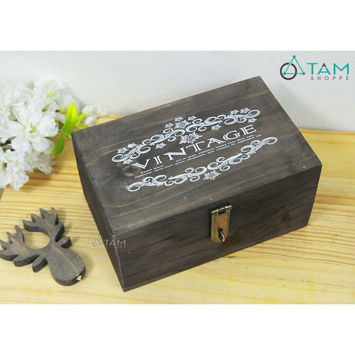 Hộp gỗ đựng đồ có khóa in chữ Vintage trắng số 18 TTTM
