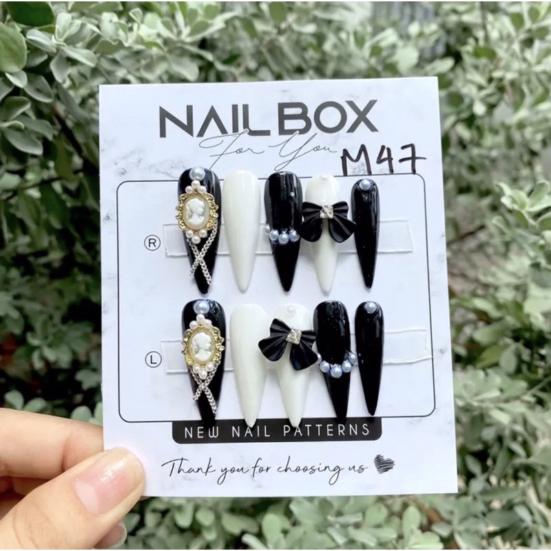 Nail box móng úp thiết kế theo yêu cầu tặng keo và dũa , mẫu nail đẹp , móng tay giả đính chamr sang trọng