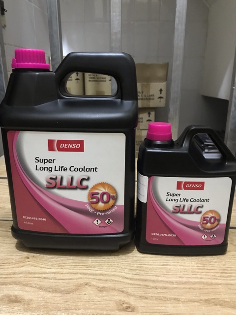 Nước làm mát động cơ ô tô chính hãng Denso màu xanh và màu hồng loại 1L