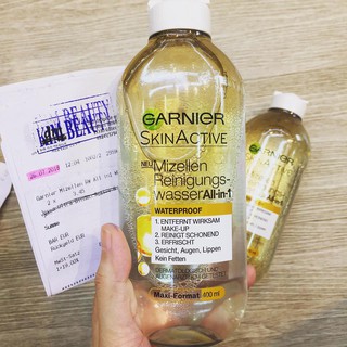 Nước tẩy trang Garnier màu vàng 400ml .