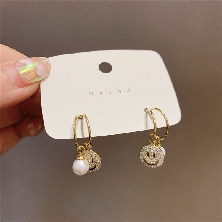 Bông Tai Ngọc Trai Hình Mặt Cười Dễ Thương