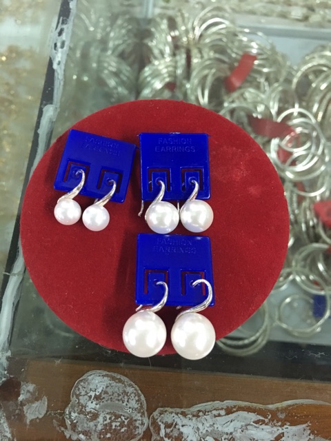 Bông tai bạc ngọc trai nhân tạo, Khuyên tai nữ bạc ta thật cá tính