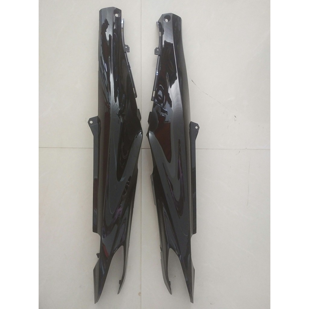 Ốp sườn Jupiter 2011 đen Yamaha