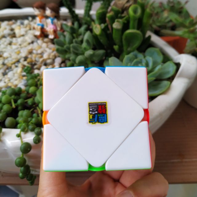 Rubik moyu Meilong skewb