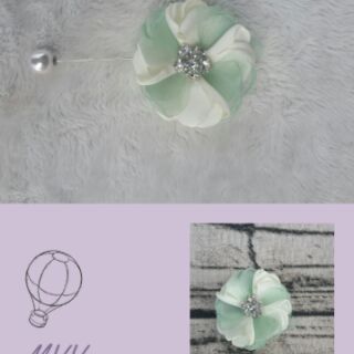 Cài áo hoa lụa phối voan