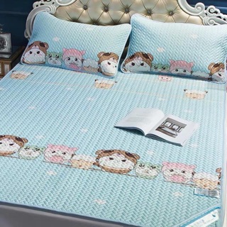 Chiếu + váy Quỳnh Quỳnh