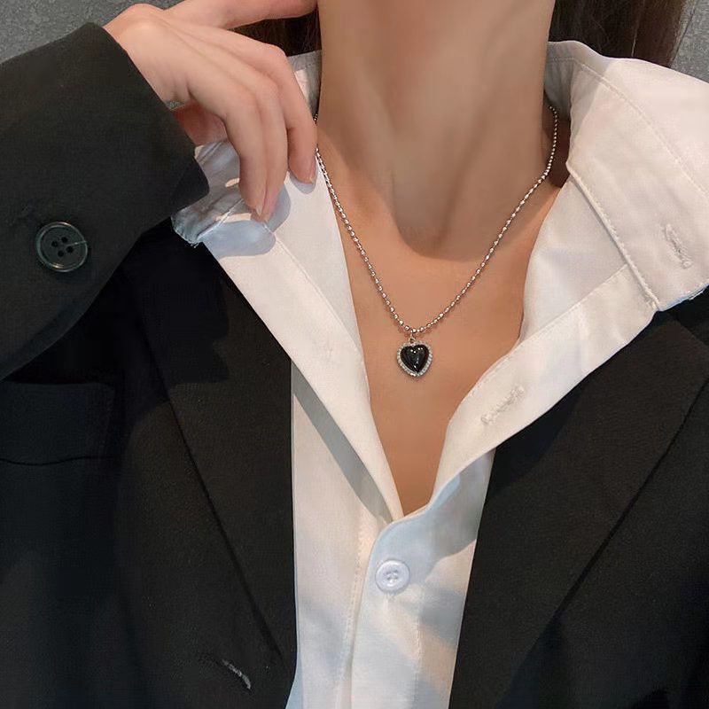 Vòng cổ Mặt Hình Trái Tim Đính Đá Pha Lê Đen Phong Cách Hàn Quốc Thời Trang Cho Nữ