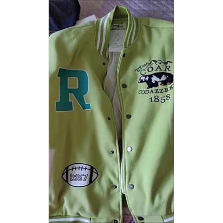 Áo khoác bomber varsity jacket nam nữ xanh lá tay da in hình bò sữa hàng QC