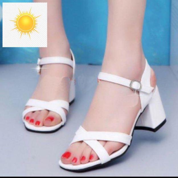 🚴🏇 Giày big size đế vuông 5 cm màu trắng size 41 🚴🏇