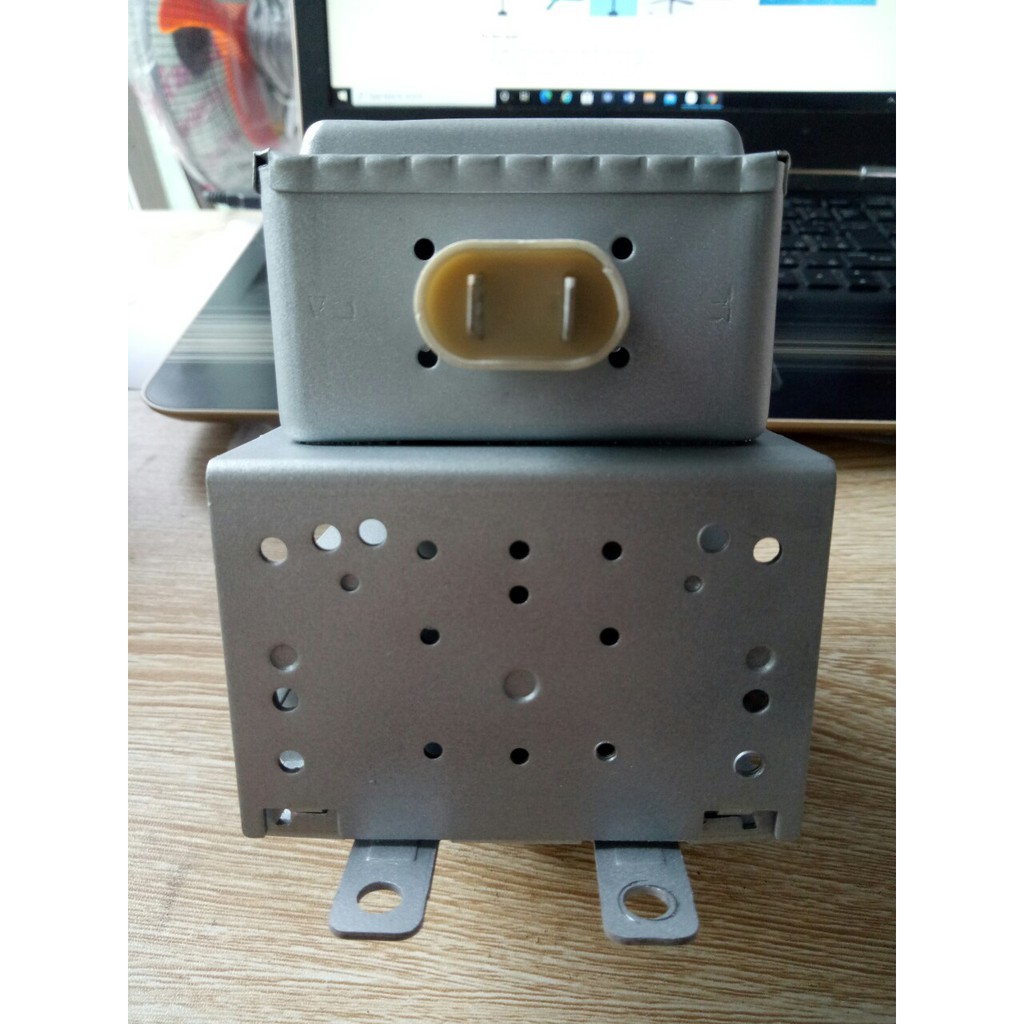 Đèn phát sóng lò vi sóng inverter Panasonic 2M236-M1