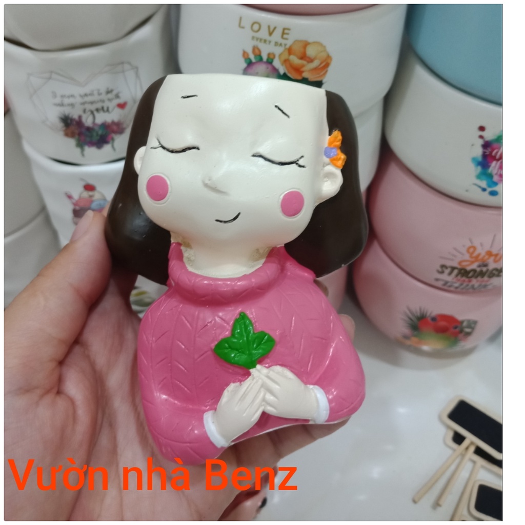 Chậu cô gái mộng mơ tóc ngắn dễ thương + quà tặng