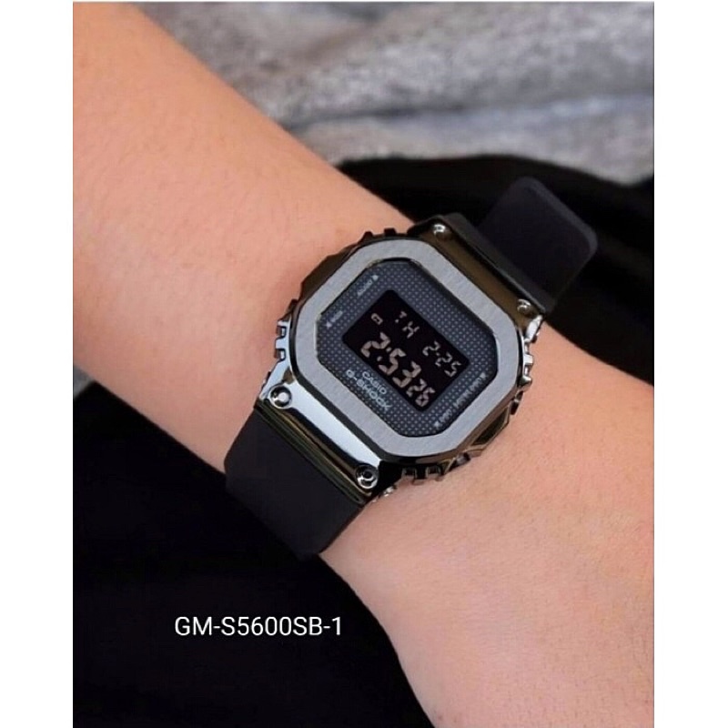 Đồng hồ nữ Casio G-SHOCK S GM-S5600 / GM-S5600SB-1 chống va đập chính hãng