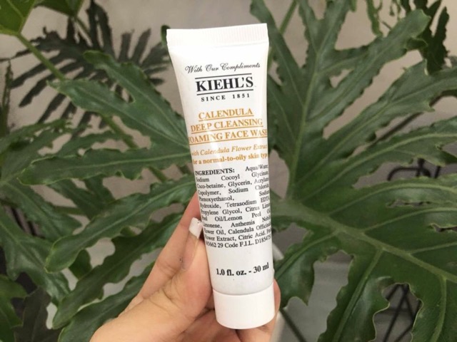 Sữa rửa mặt hoa cúc Calendula Kiehl's | BigBuy360 - bigbuy360.vn