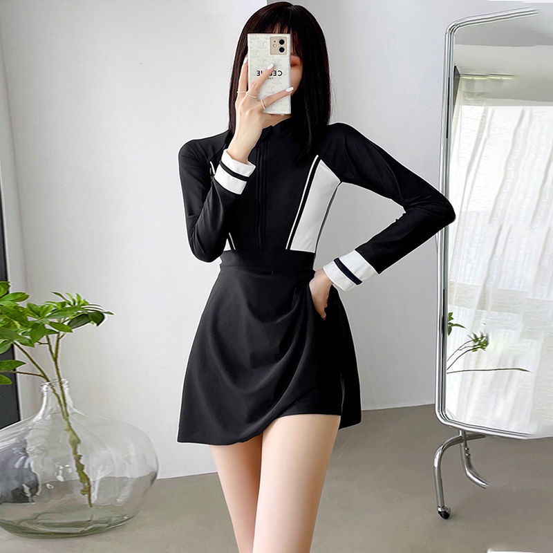 Bộ Đồ Bơi Một Mảnh Dài Tay Phong Cách Kín Đáo Cho Nữ