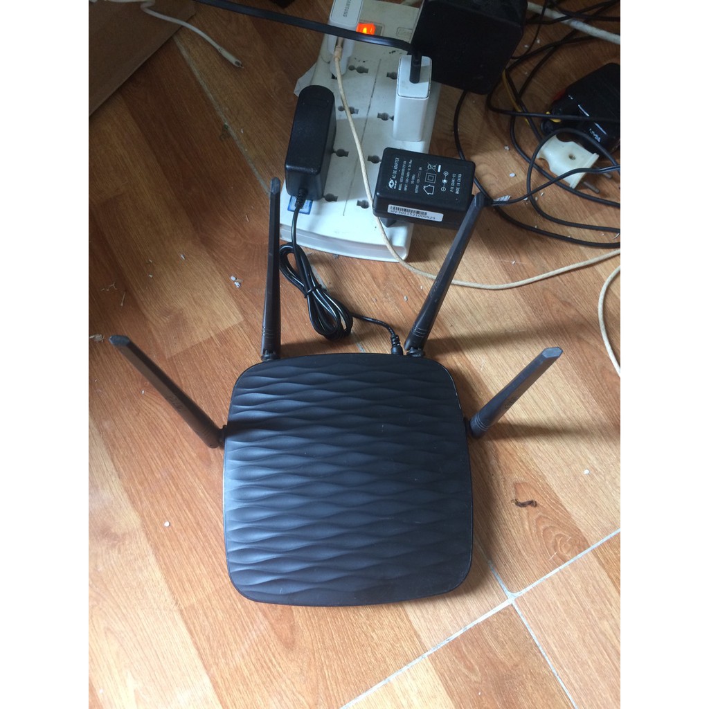 Bộ phát wifi 4 râu tenda AC5  WiFi Băng Tầng Kép Thông Minh 2.4 & 5GHz