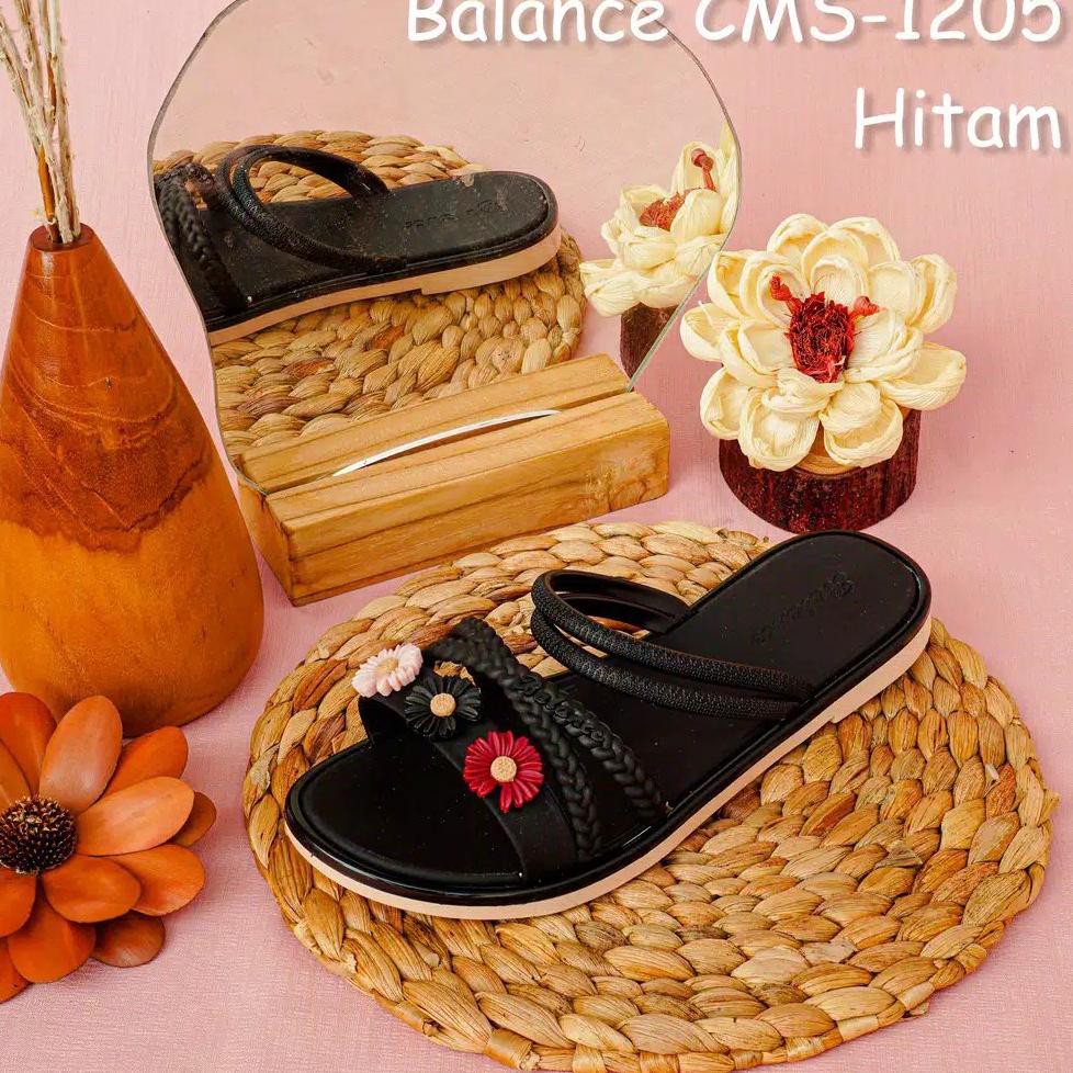 Mới Giày Sandal New Balance 1205 5 Mềm Dẻo Họa Tiết Hoa Xinh Xắn