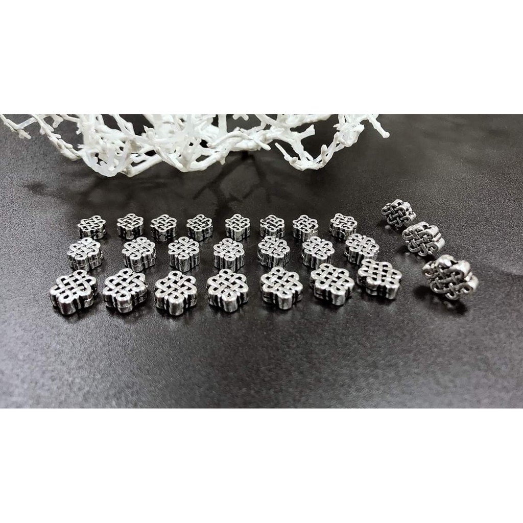 Charm bạc hoa đồng tâm