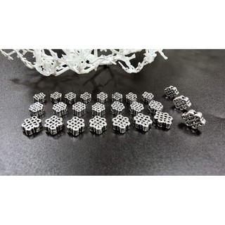 Charm bạc hoa đồng tâm