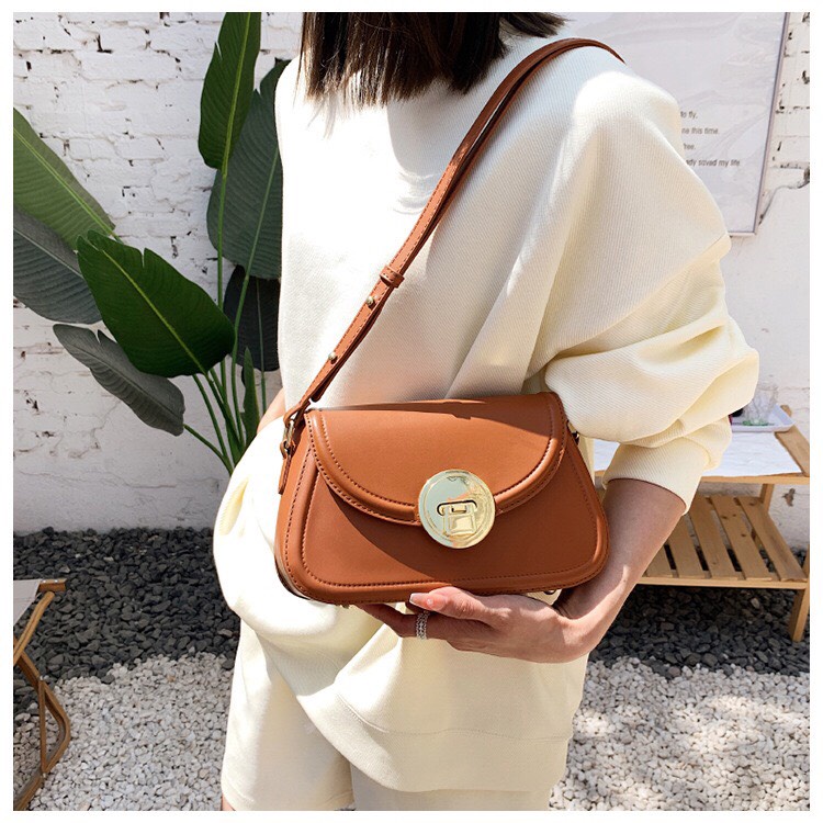 Túi đeo chéo đeo vai hình thang khóa tròn da bóng mềm cực xinh 1034