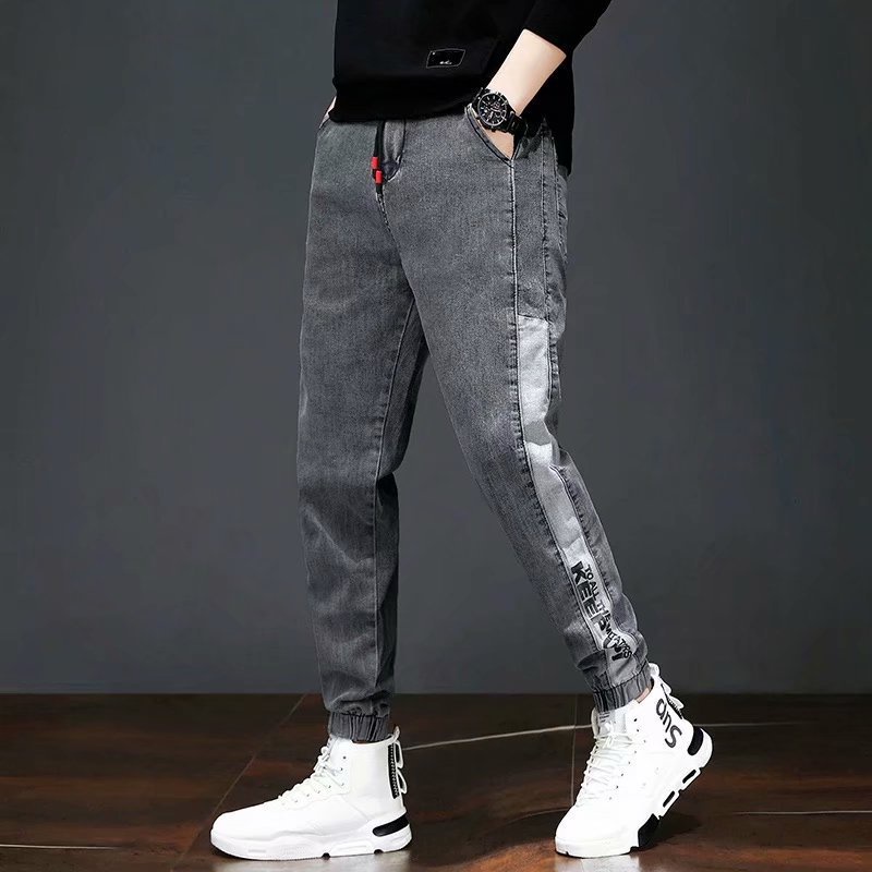 Quần Bò Jogger nam màu xám lông chuột chữ in bó gấu lưng chun 7027x pon.mens