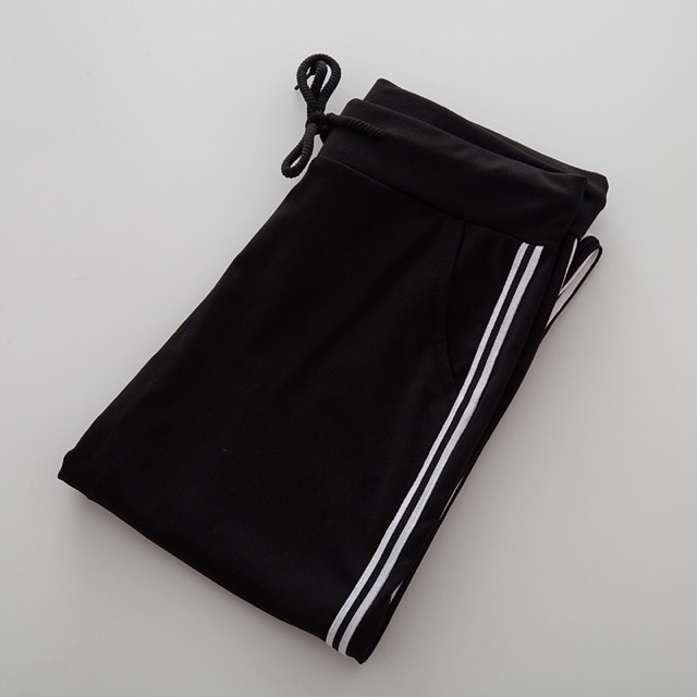 Gía buôn sỉ- Quần Thể Thao Nữ 2 Sọc đủ size 40-75kg