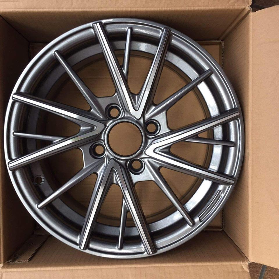 Mâm đúc 14 inch lắp cho xe Nissan Sunny , Ford Laser , Mitsubishi Gala