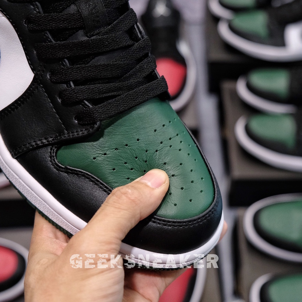 [GeekSneaker] Giày Sneaker cổ thấp Jordan 1 Low Green Toe