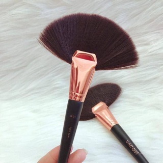 Cọ lấy phấn thừa vacosi fan powder brush - q01