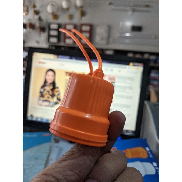 Đui sứ chịu nhiệt E27 dùng cho bóng úm gà, bóng sưởi, bóng sợi đốt