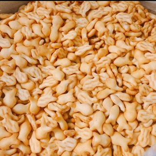 Thùng bánh cá mặn 5kg