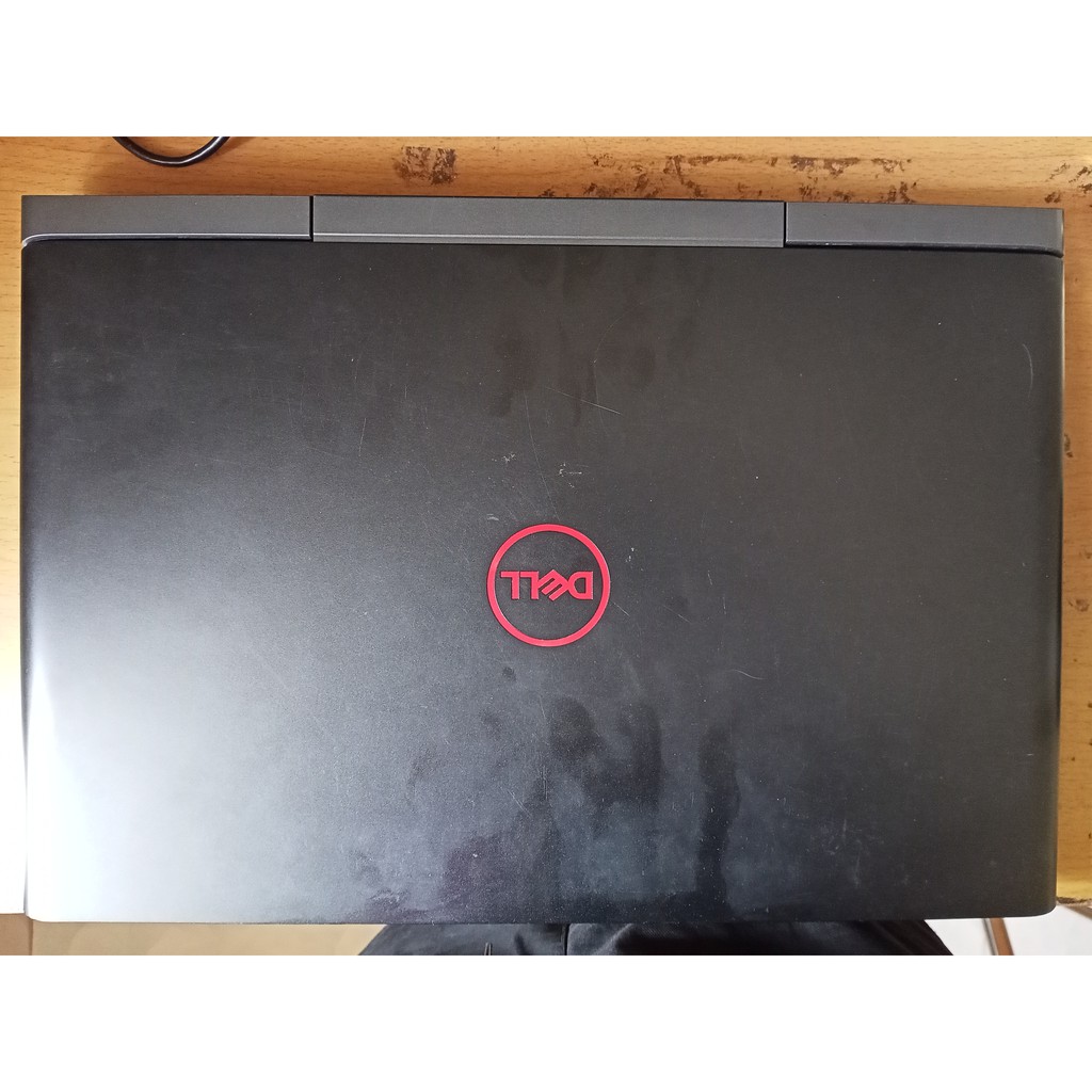 Laptop dell 7577 core i7 7700hq/8g ram/1050ti