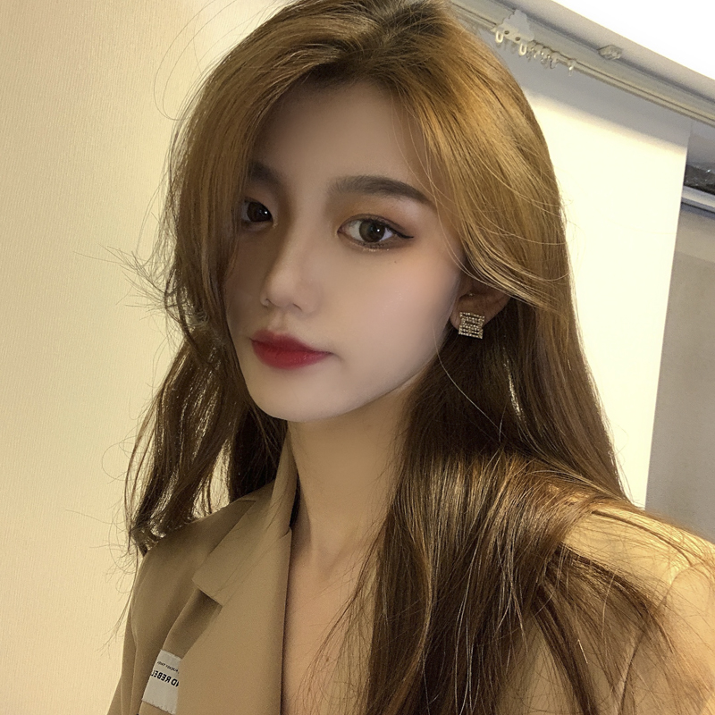 Bông Tai Mạ Bạc 925 Hình Chữ Đính Đá Phong Cách Hàn Quốc